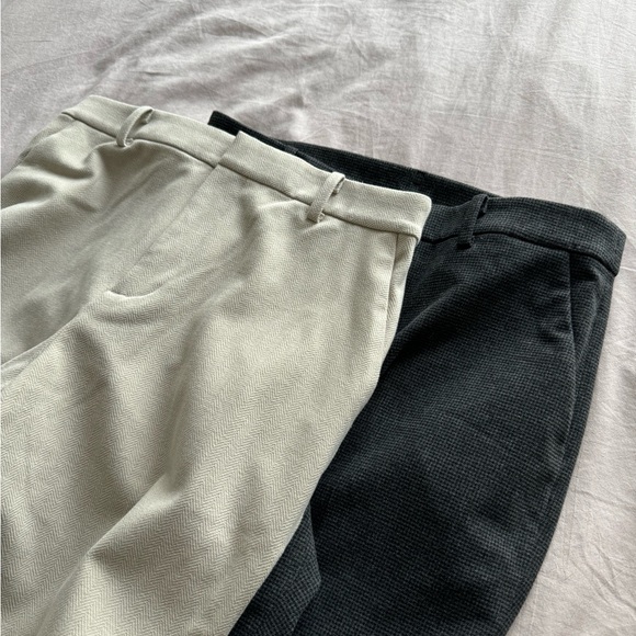 Brand new UNIQLO stretchy brushed pants - Picture 4 of 4